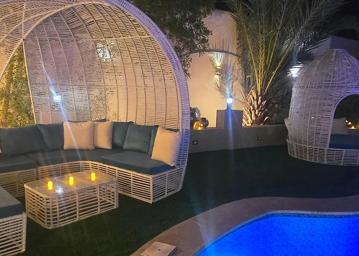 Luxury Royal Blue Family 8pers Private Pool Villa