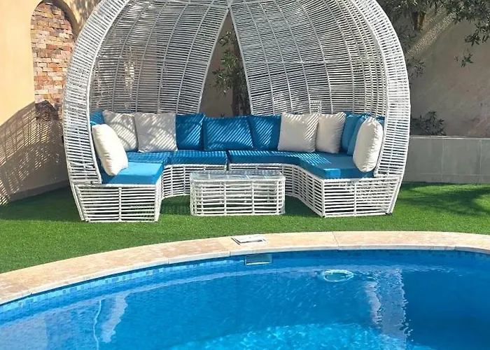 Luxury Royal Blue Family 8pers Private Pool Villa Hurghada