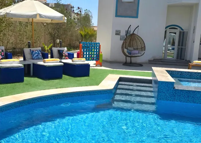 Luxury Royal Blue Family 8pers Private Pool Hurghada