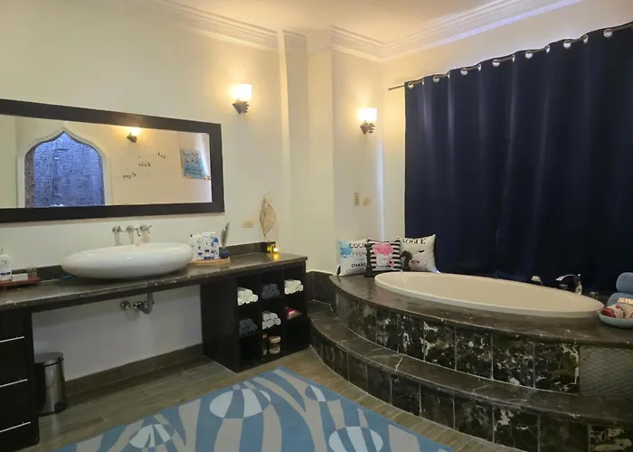 Luxury Royal Blue Family 8pers Private Pool Villa