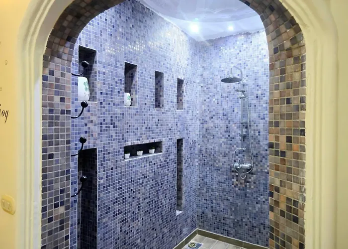 Luxury Royal Blue Family 8pers Private Pool