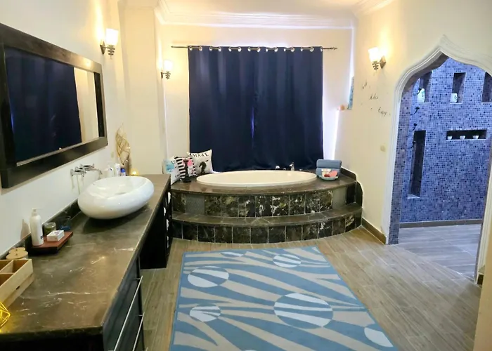 Villa Luxury Royal Blue Family 8pers Private Pool
